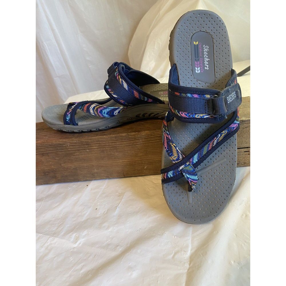 Women's Skechers Outdoor‎ Lifestyle Reggae With Adjustable Straps- Size 10